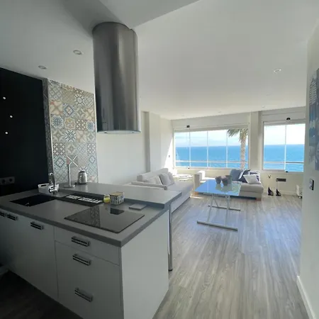 アパート Moderno Piso Mirando Al Mar