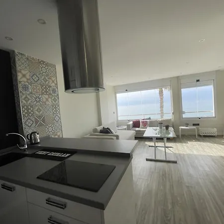 Moderno Piso Mirando Al Mar * Торремолинос