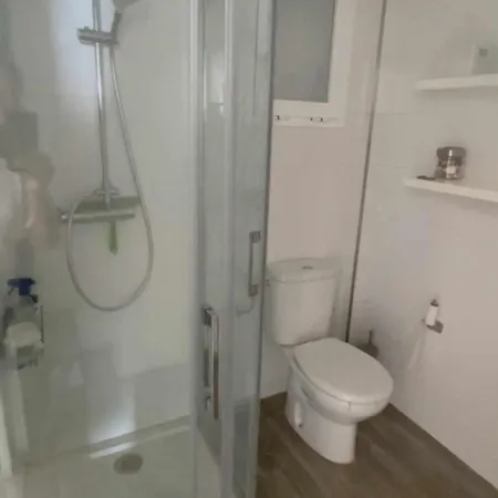 Moderno Piso Mirando Al Mar Apartamento