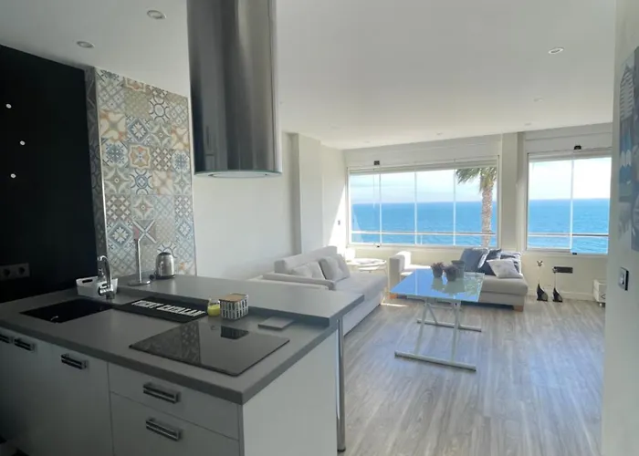 Apartment Moderno Piso Mirando Al Mar