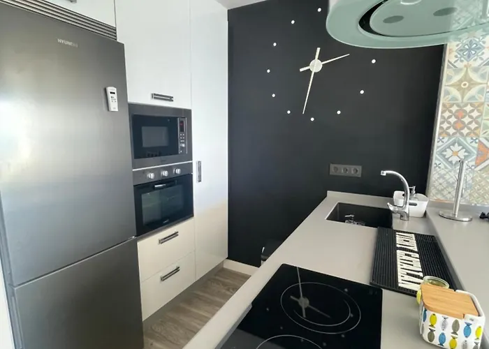 Moderno Piso Mirando Al Mar *